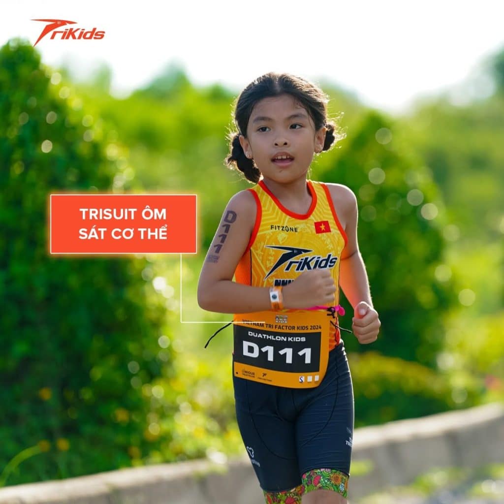 Trisuit ôm sát cơ thể 