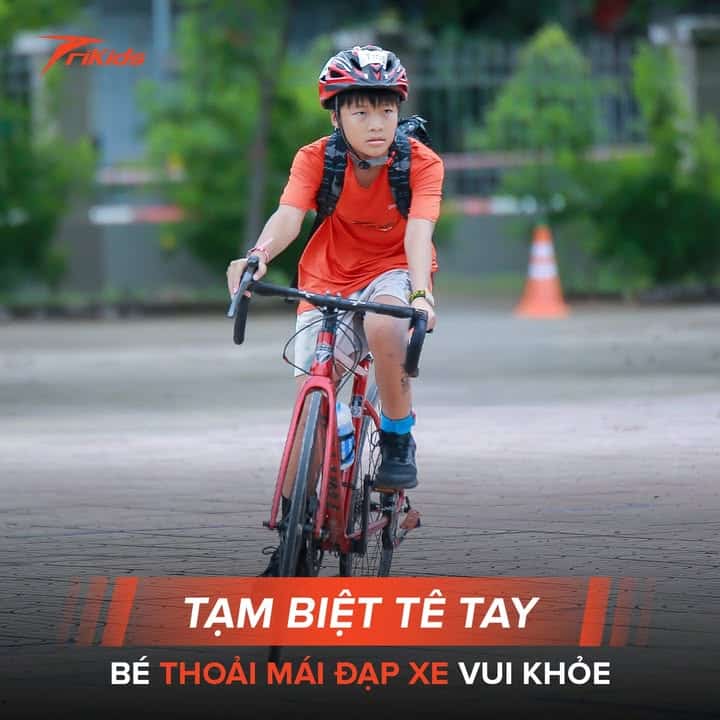 Mẹo phòng tránh tê tay khi đạp xe cho bé